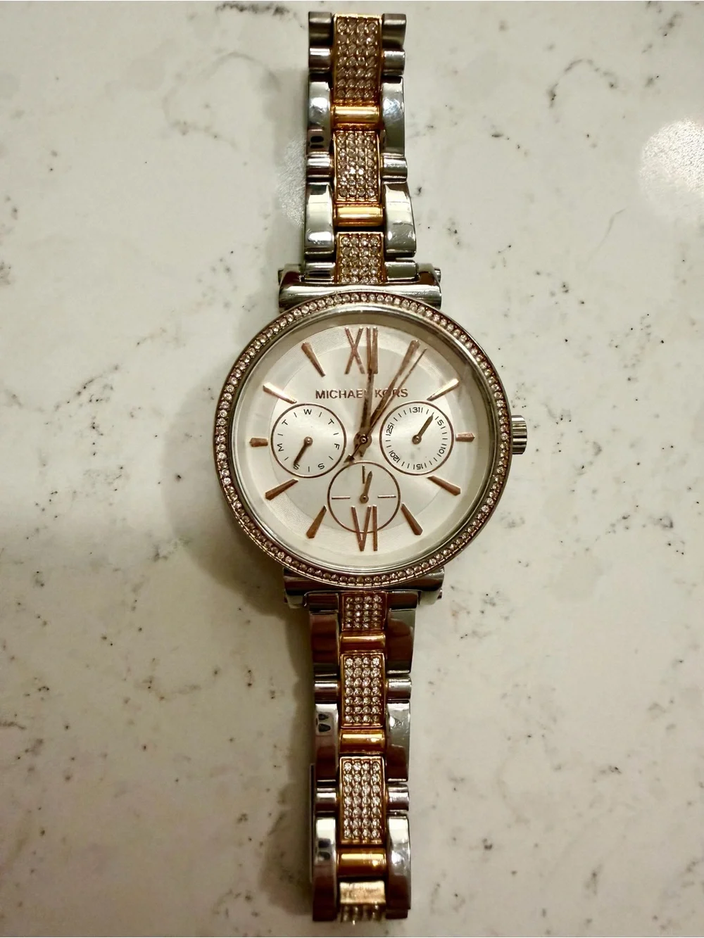 Michael Kors stylish michael